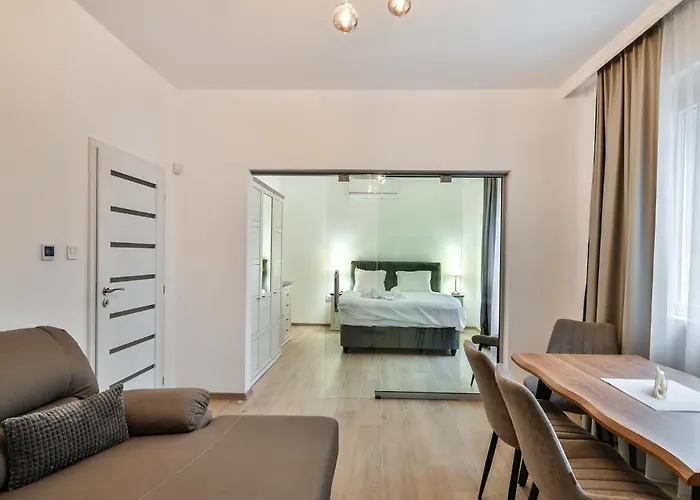 Center 2br Next To Sea * Варна