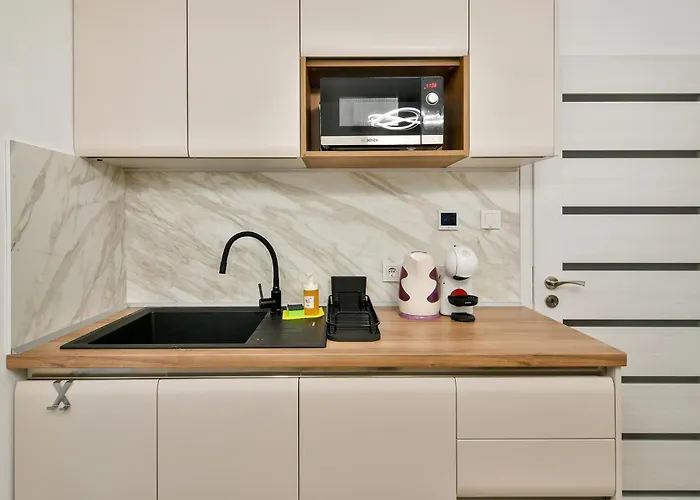 Center 2br Next To Sea Варна