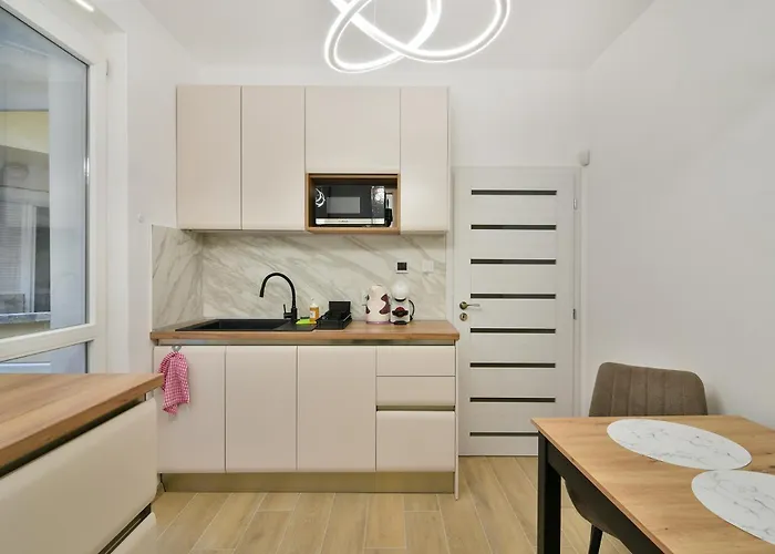 Center 2br Next To Sea * Varna