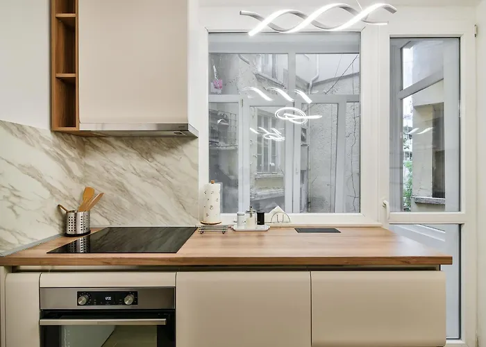 Center 2br Next To Sea Apartment Varna