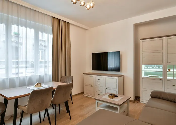 Center 2br Next To Sea *